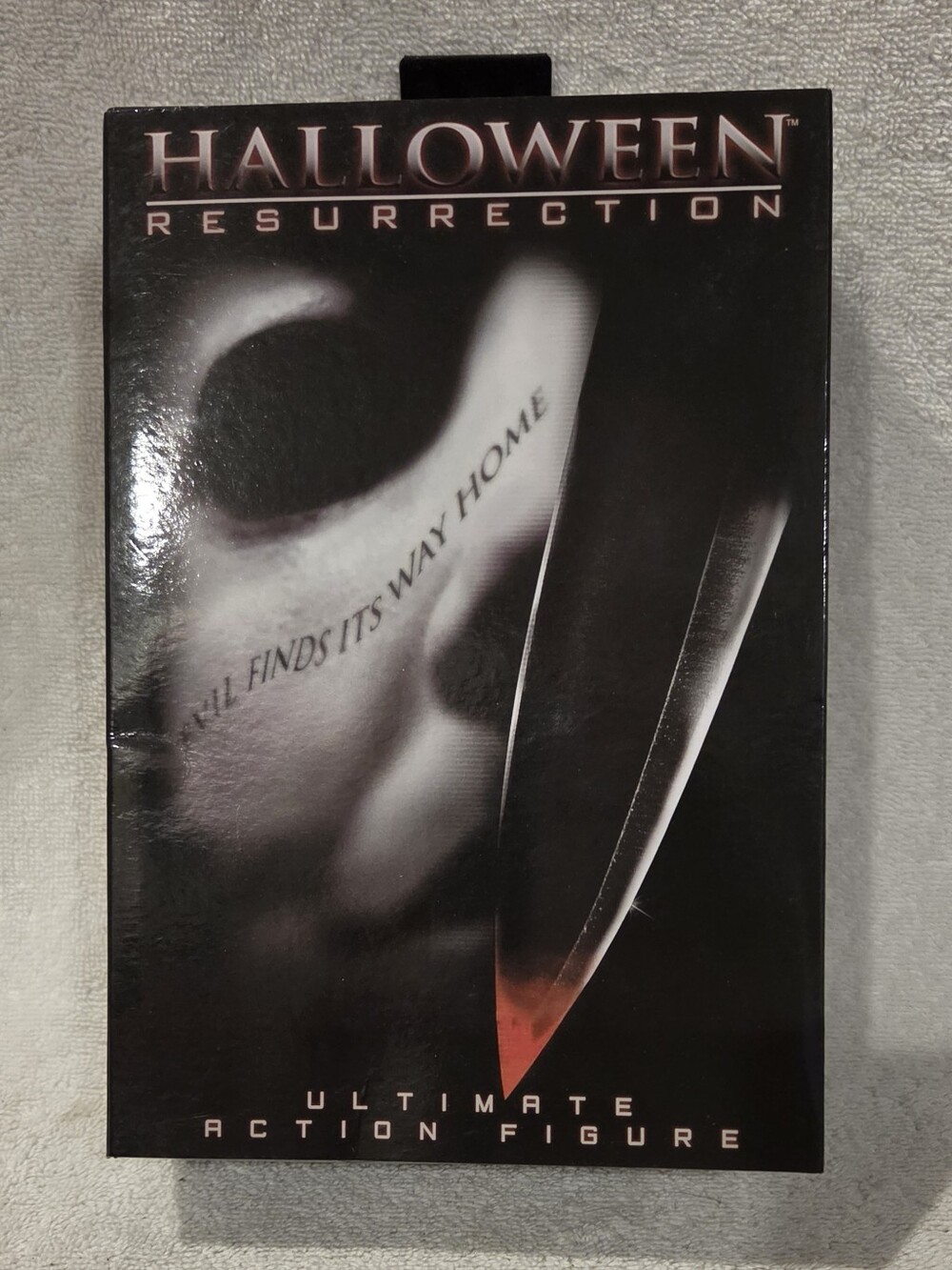 HALLOWEEN RESURRECTION MICHAEL MYERS FIGURE BY NECA